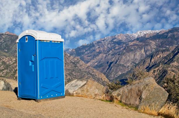 Best Portable restroom trailer rental  in Wyandotte, MI