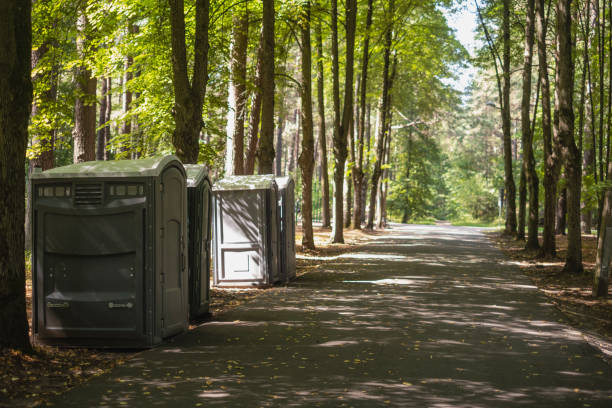 Best Portable restroom trailer rental  in Wyandotte, MI